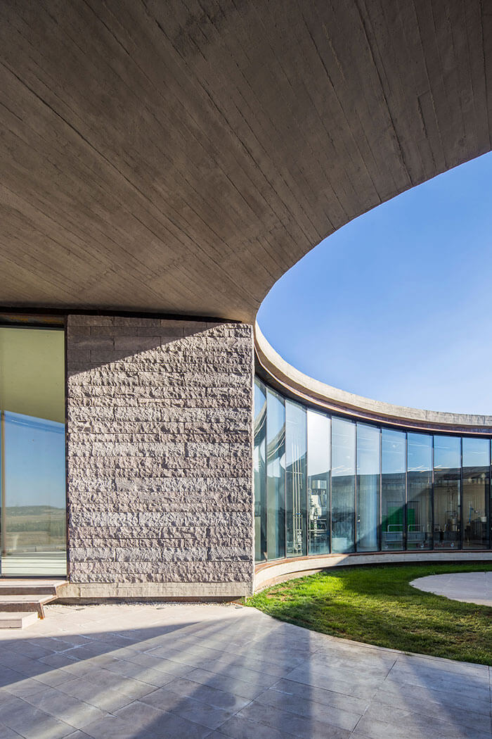 İpek Baycan Architects - Dairy Factory Museum - Stone/Glass Facade